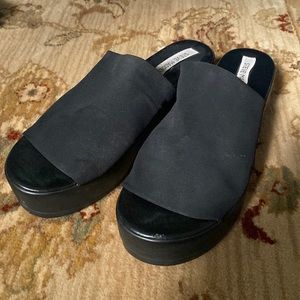 Steve Madden Slinky Black Slip On Platform Sandal - 10